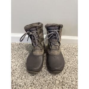 The North Face Women Shellista Winter Shorty Boots Size 7 Thermal Waterproof